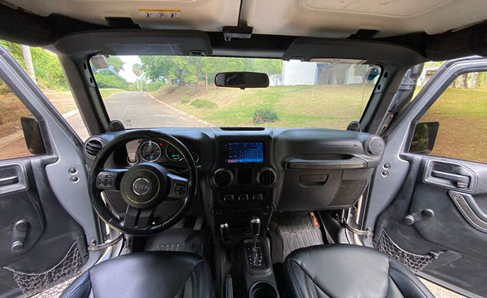 Jeep Wrangler dash