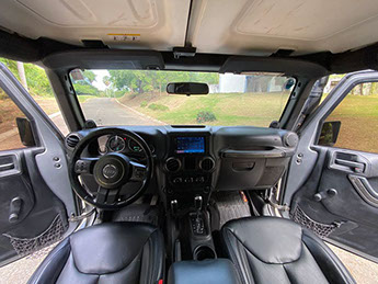 Jeep Wrangler dash